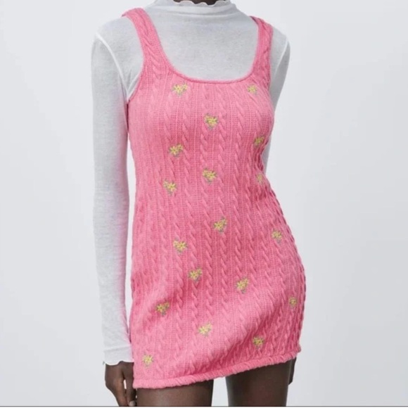 Zara Knit & Floral Embroidered Mini Dress size M New with tags - Picture 2 of 3